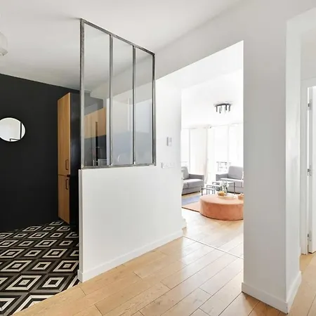 Renovated And Modern 4bd For 12 Guests