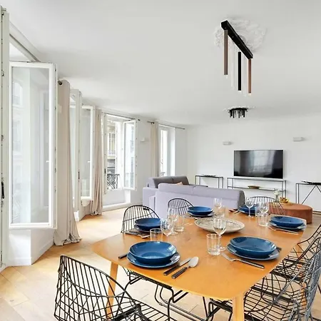 Renovated And Modern 4bd For 12 Guests