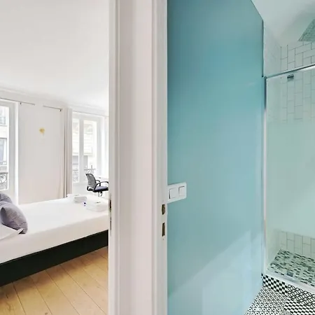 Renovated And Modern 4bd For 12 Guests Lägenhet