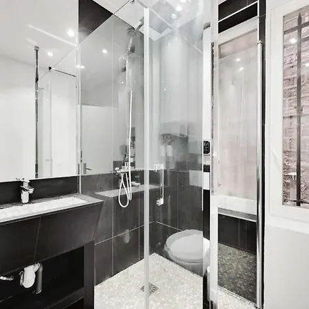 Renovated And Modern 4bd For 12 Guests Paříž